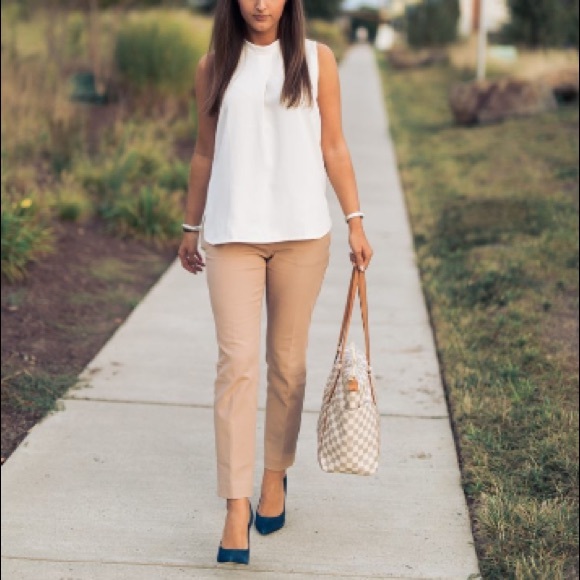 Ann Taylor White Dressy Tank - Picture 2 of 10